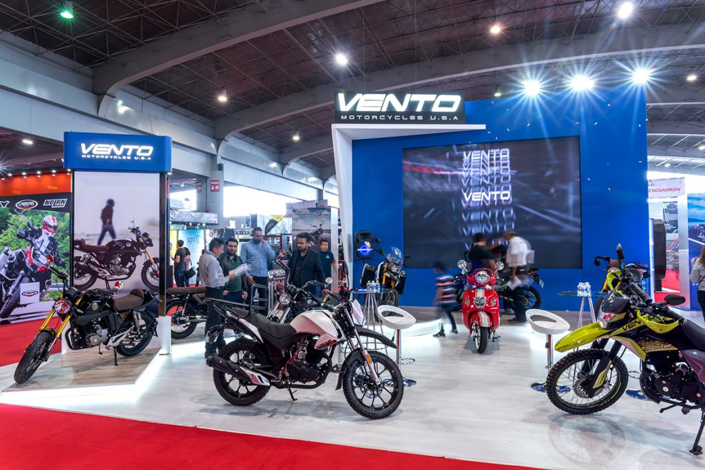 Exposiciones y Escenarios