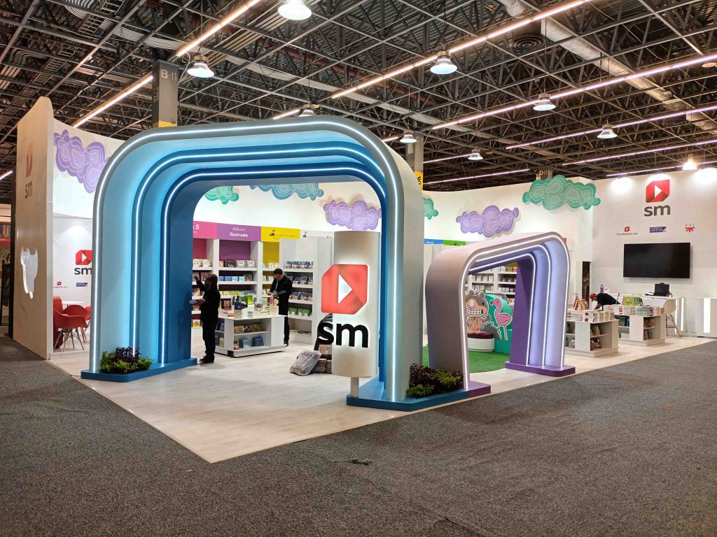 Exposiciones y Escenarios